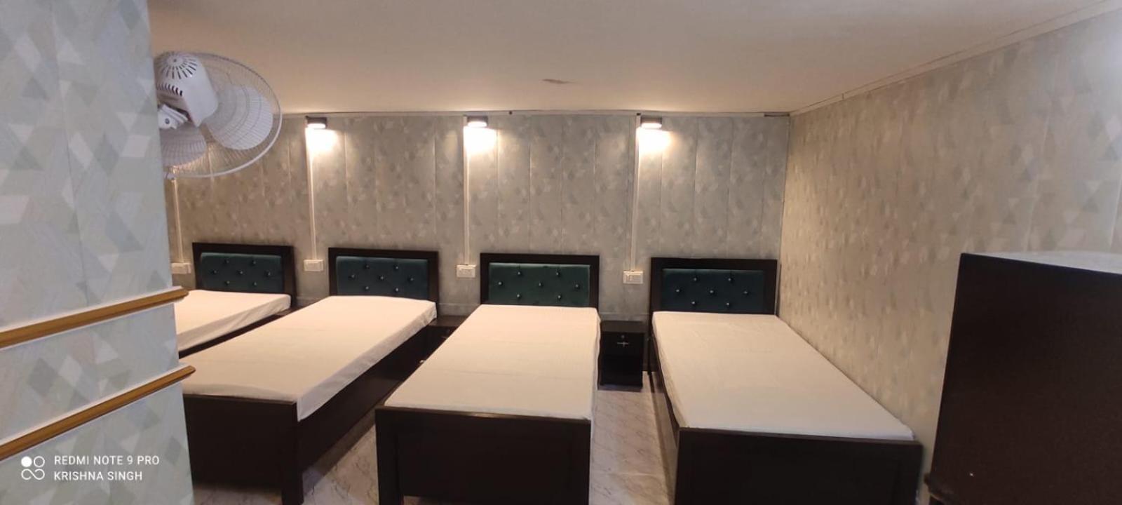Hostel Shree Balaji Luxury Homestay