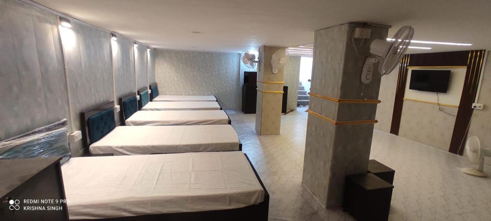 Shree Balaji Luxury Homestay Hostel Varanasi